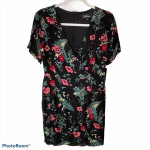 Lulu’s Black Floral Dress Crossover Bust w/Pockets